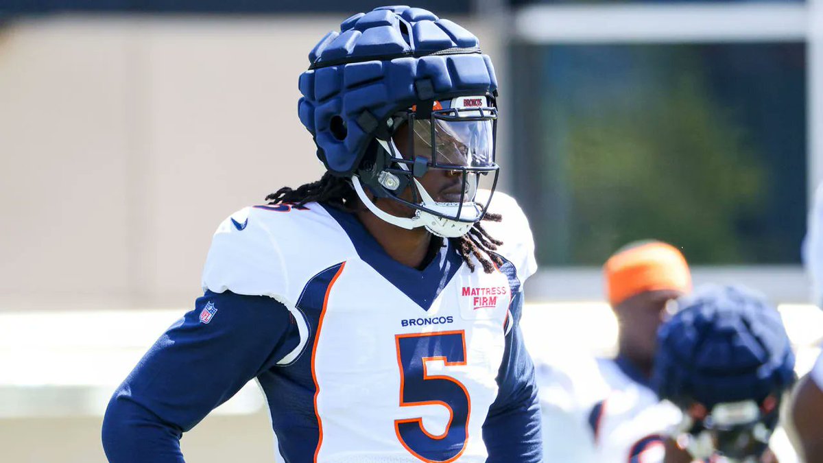 Broncos's tweet photo. OLB Randy Gregory is back, and he may be stronger than before. 😎 

📰 » https://t.co/rvRNgLjgy3 https://t.co/KZimoa2bvm