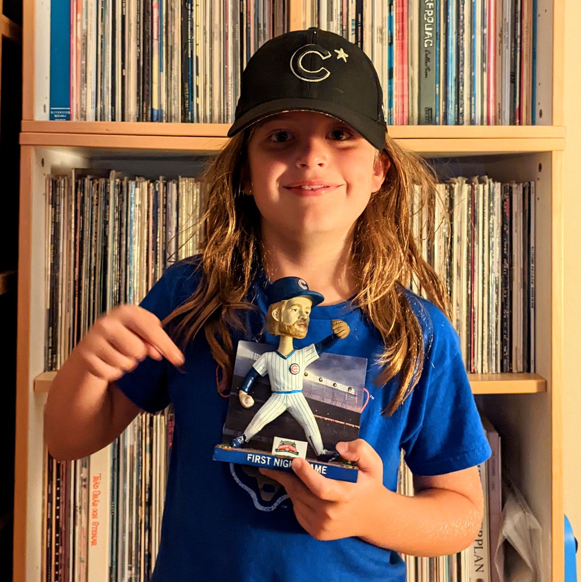 Hey @BoogSciambi, we're Cubs fans living in STL. My youngest loves when Sutcliffe is on TV because they inherited this from their older siblings. Also, thanks for signing their hat in Chicago last weekend!