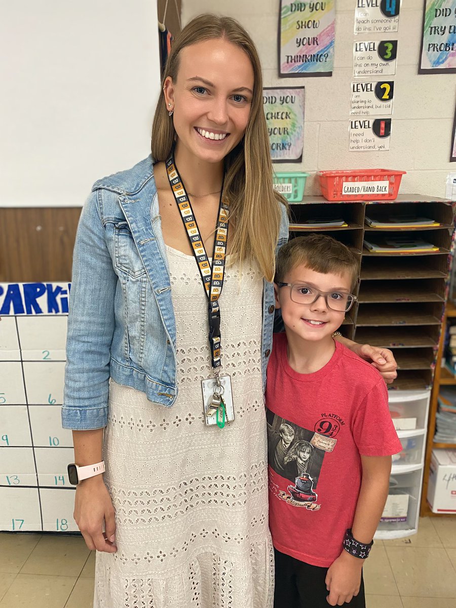 KatrinaRechtin's tweet photo. Amazing events tonight at GES &amp; BHS! My two tigers were excited to meet their teachers! It’s going to be a great year! #LoveTheVue https://t.co/CKh2u8nx60