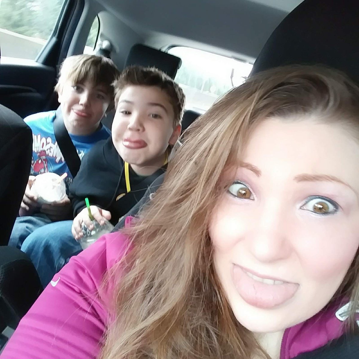 Jessica Collins tweet media