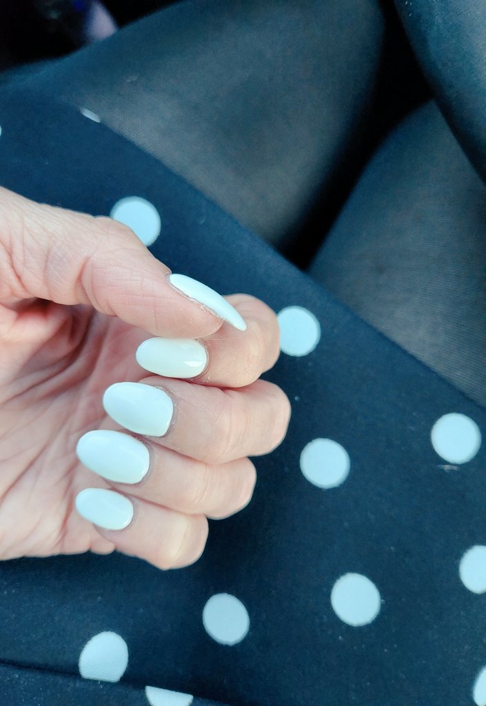 SheilaShowPHL's tweet photo. Getting ready for this week's #DinerEnBlancPhilly #DEBPHL10TH #DEBPHL22 with my white nails ๐ค as @DEBphl celebrates ๐years! ๐
#DEBPhilly #DEBPhiladelphia
#DinerEnBlancPhiladelphia
#DinerEnBlanc https://t.co/2CkycH1z7W