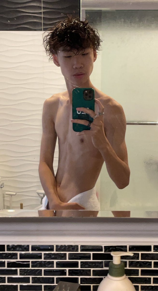 McPlayGT's tweet photo. So how do i get followers on this app? #nsfwtwt #nsfwtw #nsfwtwtًً #asian https://t.co/x0zbMu0Eau