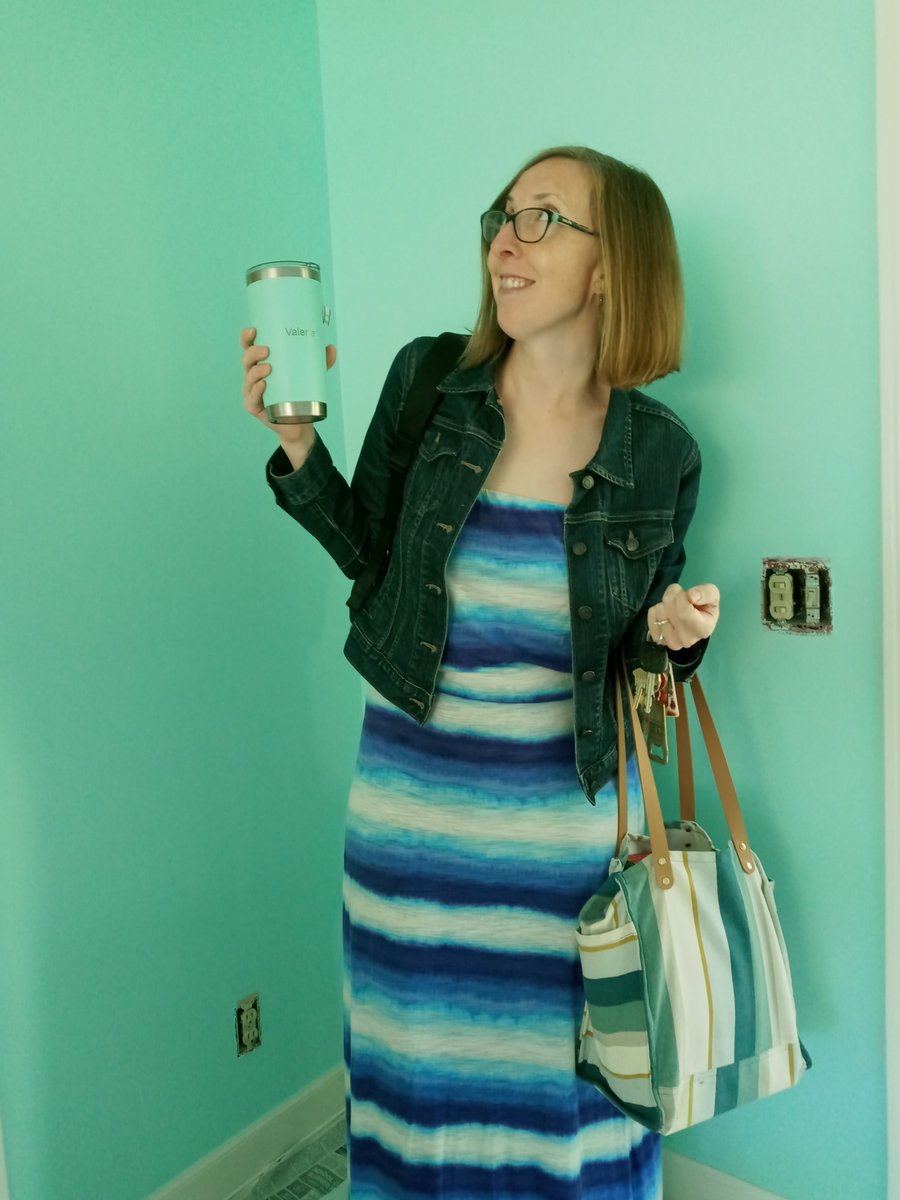 Valerie4Library's tweet photo. Hey @Benjamin_Moore, your Winter Green is an apparently perfect match for my @YETICoolers mug! https://t.co/1PzGRsCQva