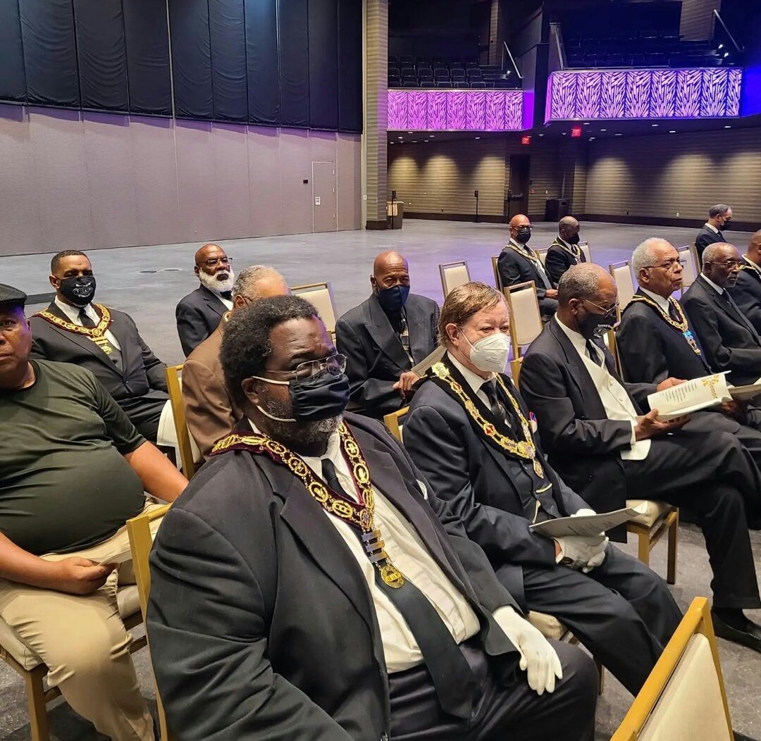 OddlyMagnetik's tweet photo. The BMC has officially begun!!!!
#Oddfellowship #3links #flt #php #GrandUnitedOrderofOddFellows #HouseholdofRuth https://t.co/B26QIkMVMu