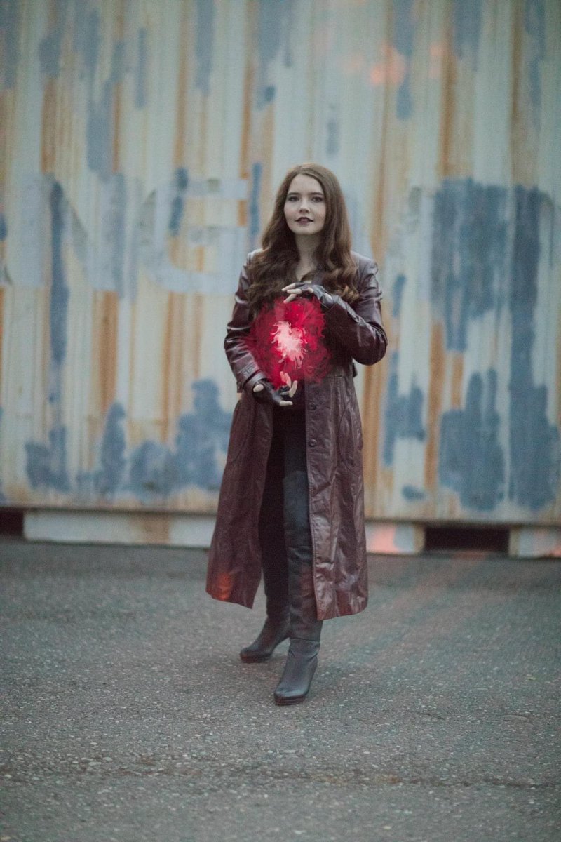 HazelTheWriter's tweet photo. @86thFloor I’ve shared my Captain Carter for other prompts before! But I’ve also included my Scarlet Witch cosplay from 2018(?). https://t.co/EGA8N8gm3Z
