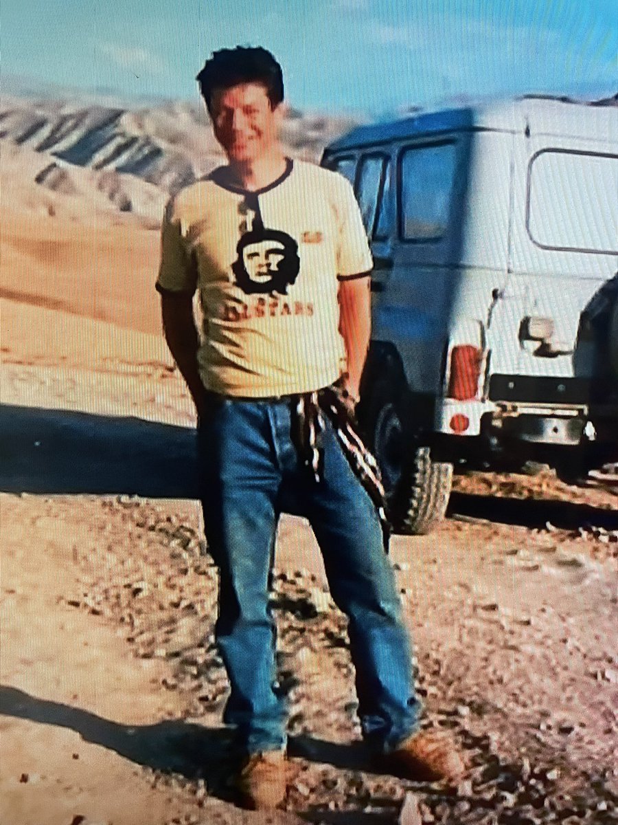 Freedom78451180's tweet photo. @APWORG @IanPannell Snap, I went to Afghanistan and all I got was this stupid che guevara communist t-shirt https://t.co/4GKycIHZeK