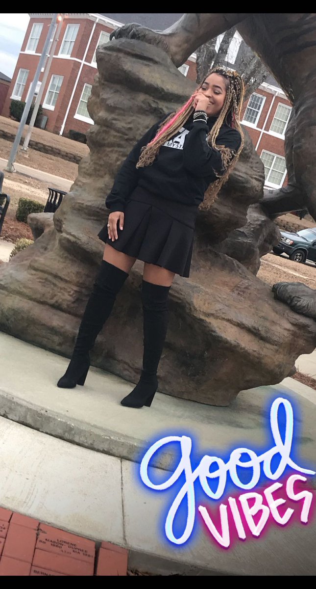 doitlikekooly's tweet photo. To all my DBW Sisters, I love yβall and our beautiful butterfly gained her true wings π€π¦π€πΎ. #LongLive29 https://t.co/ItSy7tcYUQ