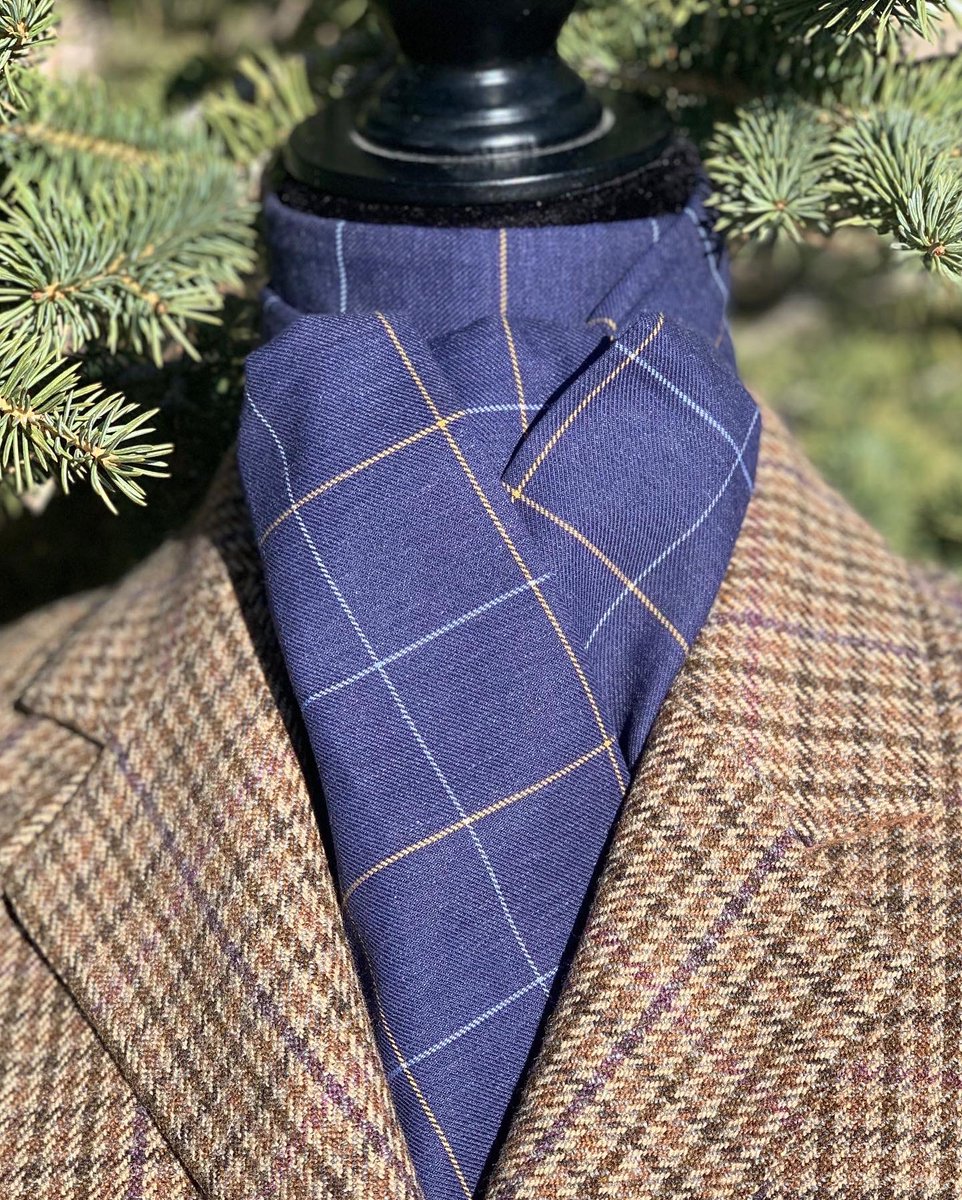 lorenaucoria's tweet photo. Hunt season is almost ready to start 💃🐴🦊!!
Equestrian Stock Ties
4 folded - Shaped
Many prints, imported tattersalls, plain colors.
🚚 Free Shipping 🚚
Use promo code: SEASON22 and get 10% (offer valid until 08/30/22) 
#equestrians #foxhuntingattire #foxhunting #tallyho https://t.co/pOGFx27MAz