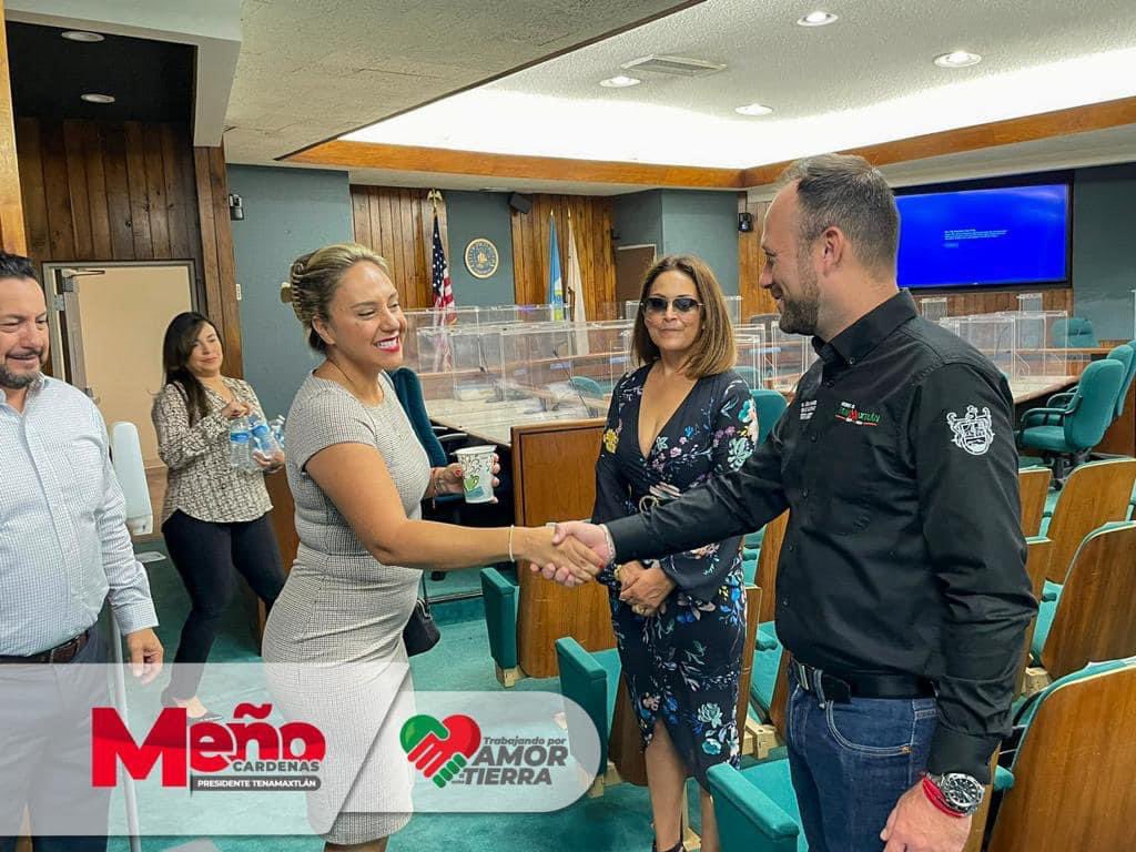 MenoCardenas's tweet photo. Seguimos con nuestra gira de trabajo en Estados Unidos 🇺🇸 el día de hoy acudimos @PicoRiveraCity con @Drmonicasanchez alcaldesa de la ciudad, después a @CityofDowney con nuestro amigo Mario Trujillo miembro del consejo de la Ciudad. https://t.co/dus0UPGltR