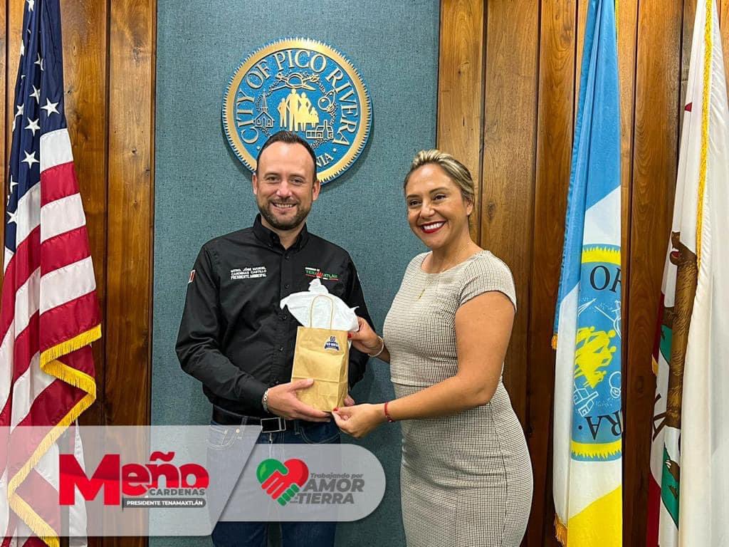 MenoCardenas's tweet photo. Seguimos con nuestra gira de trabajo en Estados Unidos 🇺🇸 el día de hoy acudimos @PicoRiveraCity con @Drmonicasanchez alcaldesa de la ciudad, después a @CityofDowney con nuestro amigo Mario Trujillo miembro del consejo de la Ciudad. https://t.co/dus0UPGltR
