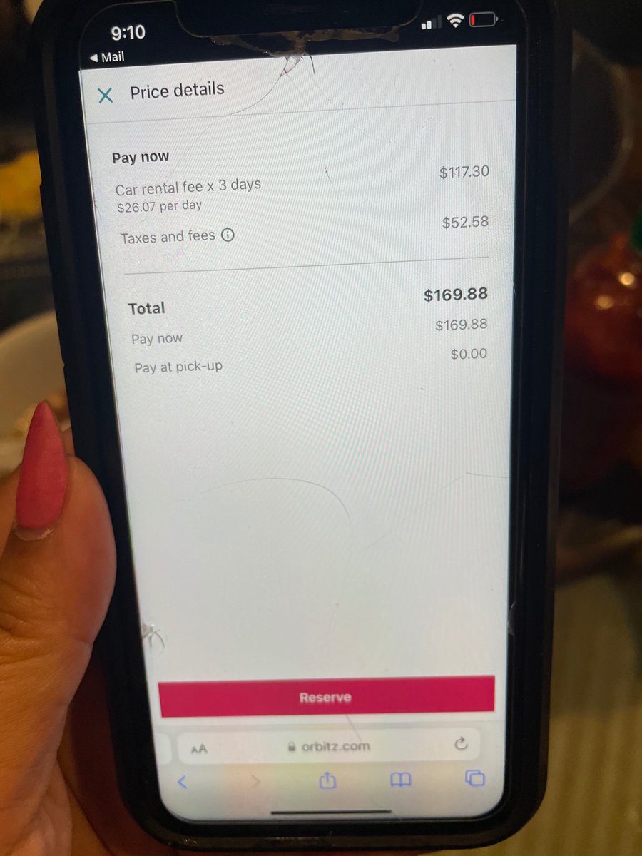 xtinaluvsu's tweet photo. @Orbitz @OrbitzCareTeam will someone please explain this math to me? Genuinely confused. https://t.co/0neLVMSJ1e