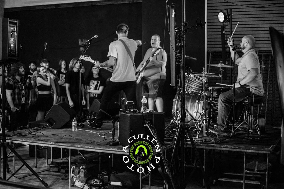 tyler_atletico's tweet photo. Listen to @2ndSuitorNY ✨

Not only did we release a new full length album, but I got to freakin’ wrestle! 

Rumor has it, it may not be the last time… 😉

Go listen to the new Suitor album and share that shit everywhere!! 🤘 https://t.co/nHiIgV9N5S