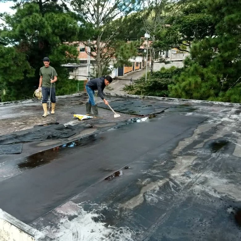 El personal Directivo, docentes, padres, representantes y estudiantes agradecemos a Dios por esta recuperación que se está realizando en el Liceo MAICA, Guasimos, Táchira emocionados con esta colaboración a @MPPEDUCACION <a href="/abguasimos/">Alcaldia Bolivariana Guasimos</a> @ZonaEducTachira <a href="/FreddyBernal/">Freddy Bernal</a> <a href="/Berzabethg1/">Berzabethgandicaoficial</a>
