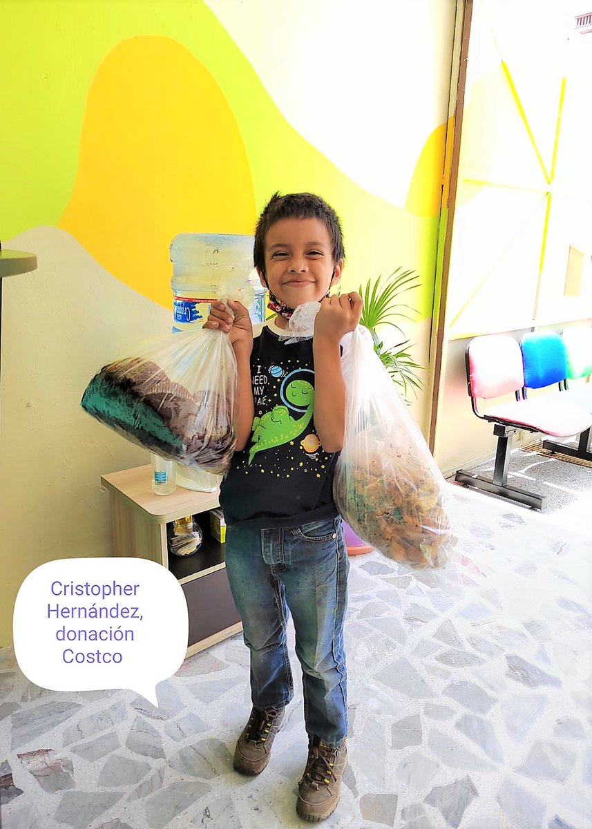 aluccaleon's tweet photo. Cada día son más personas, negocios, empresas y grupos que muestran su apoyo a la causa de #ALUCCA , realizando sus donaciones de #botellaspet , #tapitas , #Despensas , #latas , #medicamentos , #librosylibretas , etc.
Hoy rendimos un pequeño homenaje a ellos ... https://t.co/QPM2hS8TjC