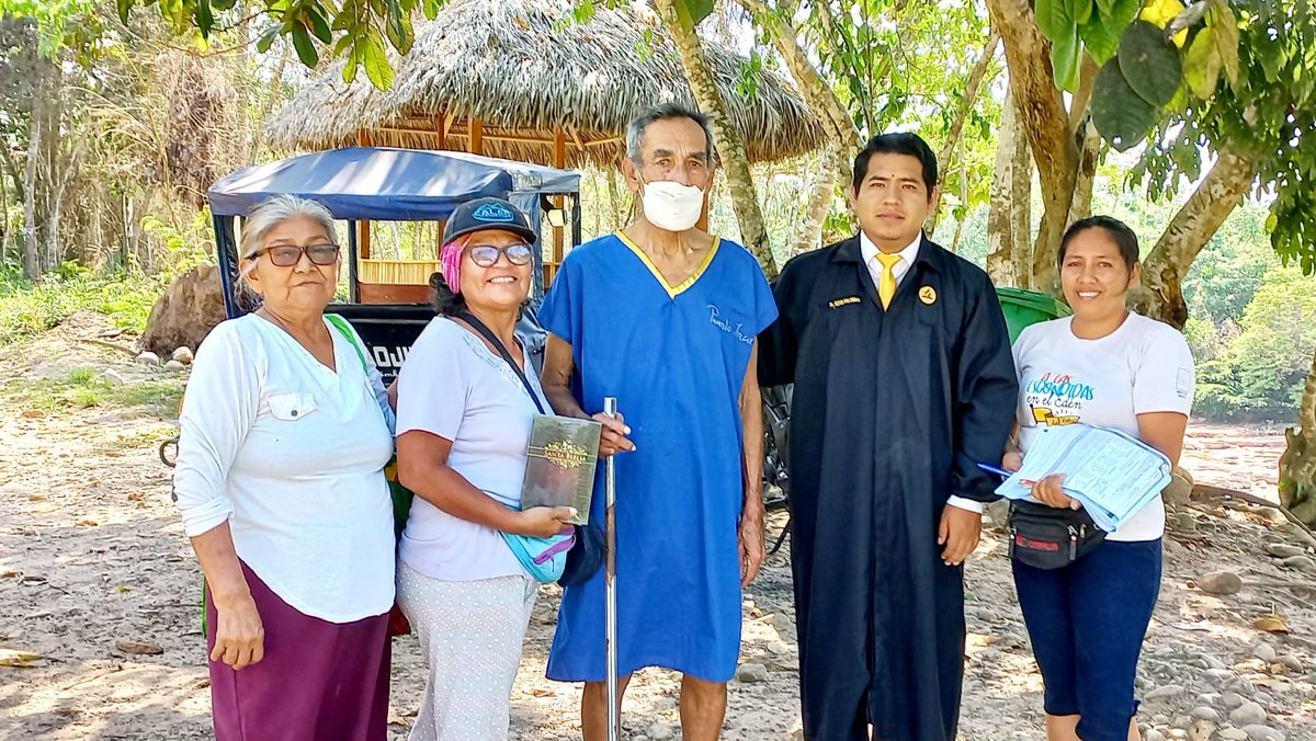 Hoy David a sus 82 años, en una difícil situación de su vida,decidió abrazar la bendita esperanza del evangelio y entregó su vida en las aguas bautismales. 
 #DMPuertoInca  #MOP 
<a href="/edwardheidinger/">Pr. Edward Heidinger</a> <a href="/EnzoChavez/">Enzo Chávez</a> @mcoaugarte <a href="/PrEudisVasquez/">Eudis Vásquez 📖</a> <a href="/HeyssenCordero/">Heyssen Cordero  🔌</a> <a href="/Pr_JavierTorres/">Pr. Javier Torres</a>