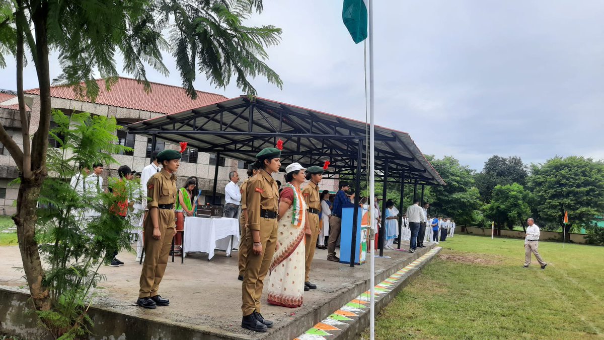 EVerma's tweet photo. #nvs 
#azadikaamritmahotsav2022 
#navodayanfamily 
#uttrakhanddirectorate 
#ncc
#15August 
#HarGharTiranga https://t.co/1TXkqqg7VN
