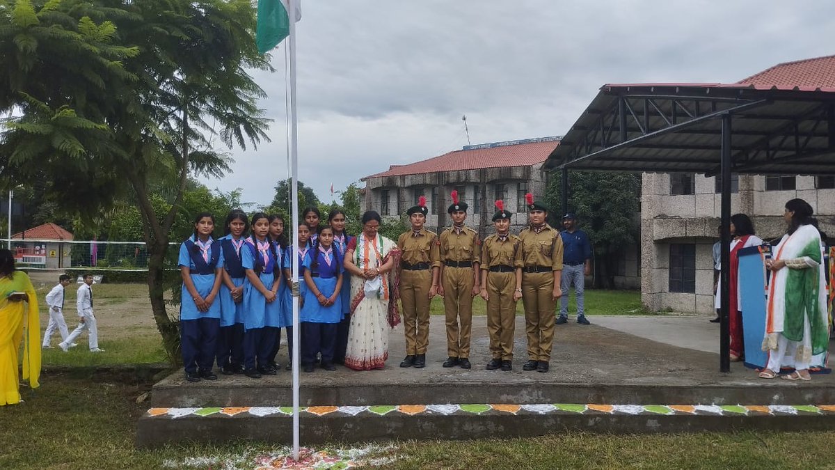 EVerma's tweet photo. #nvs 
#azadikaamritmahotsav2022 
#navodayanfamily 
#uttrakhanddirectorate 
#ncc
#15August 
#HarGharTiranga https://t.co/1TXkqqg7VN