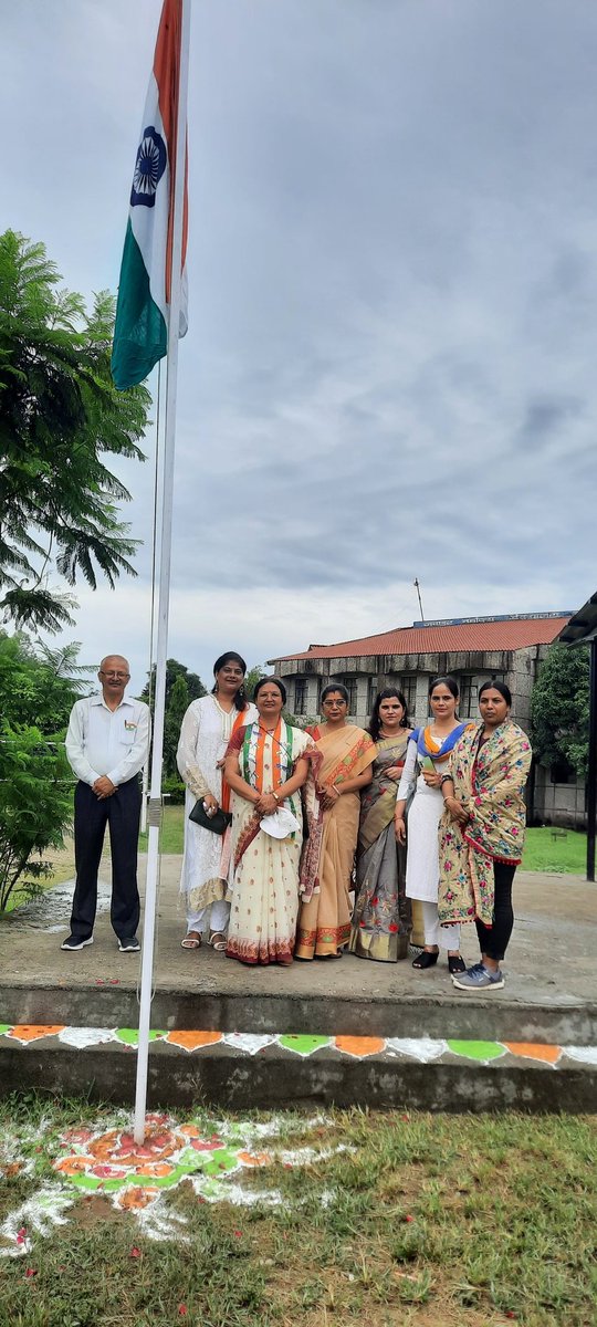 EVerma's tweet photo. #NVS #15August #navodayanfamily #HarGharTiranga 
#AzadiKaAmritMahotsav https://t.co/pYeKWNP9HU