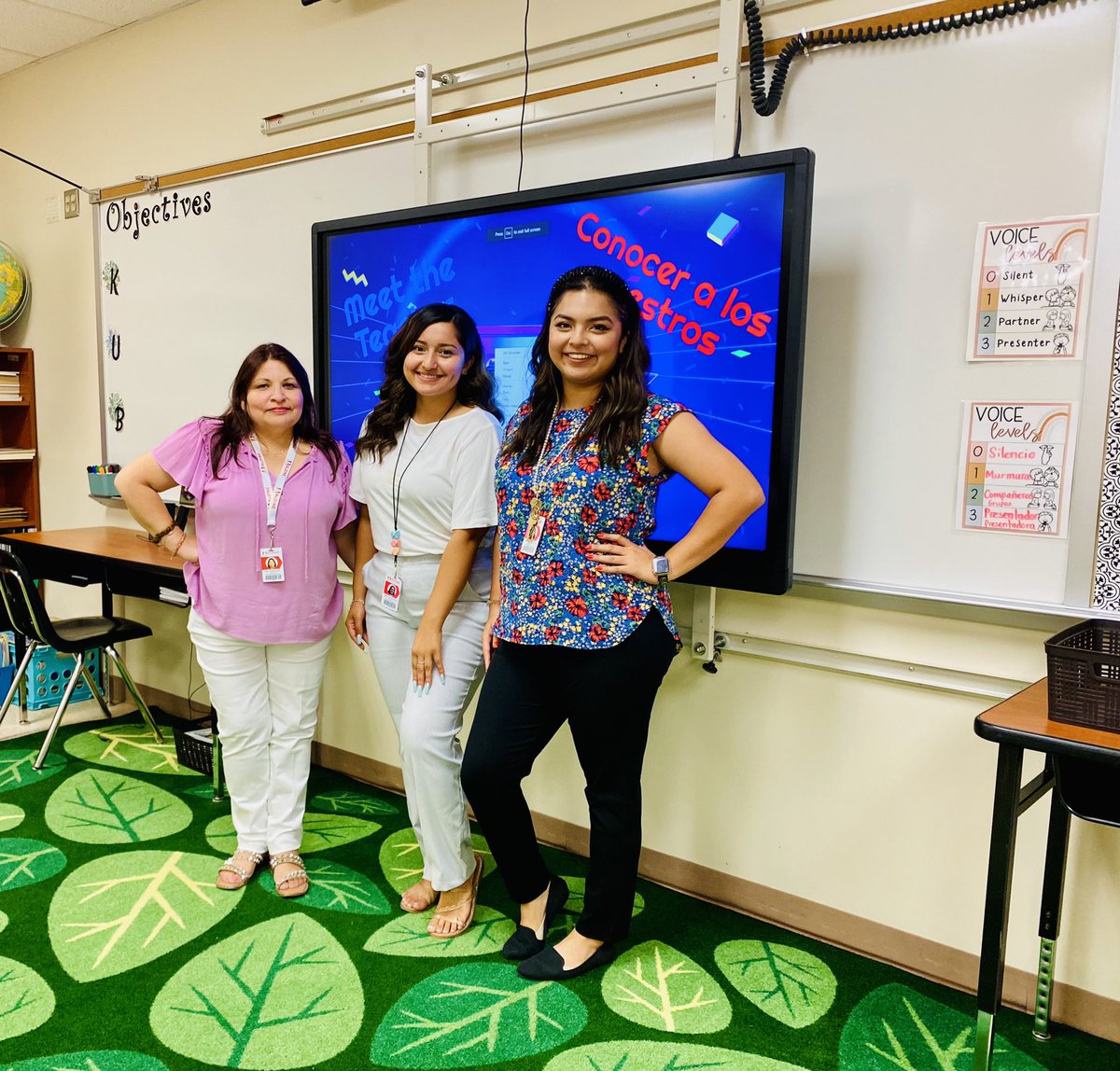 RebbekahP's tweet photo. Successful meet the teacher night😊 so excited to start my second year with this rockstar team! 💙  @MarcellaES_AISD #FalconChampions #FalconRockstars https://t.co/B00qy4UuiG