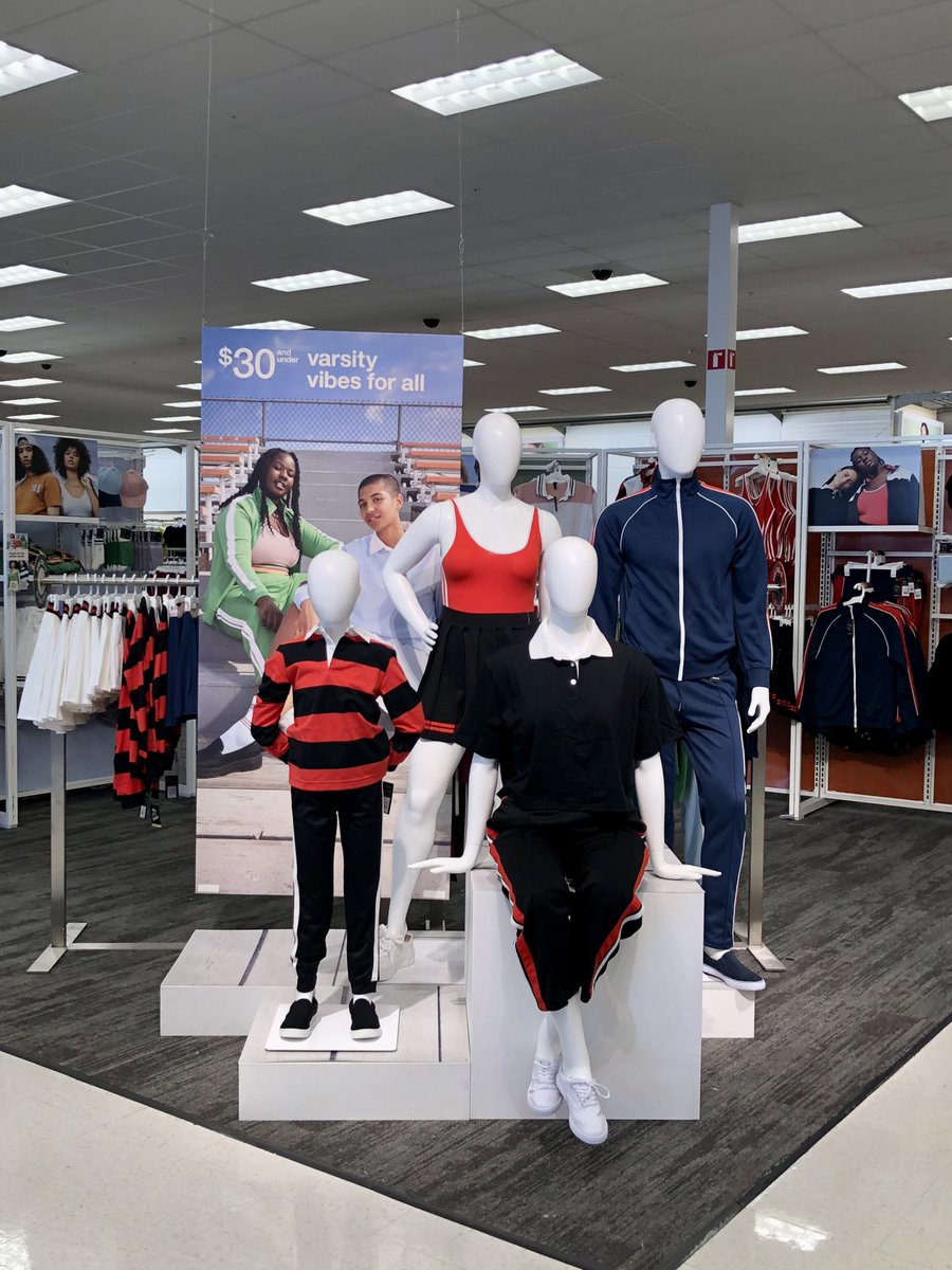 DANIELFROMT2498's tweet photo. Varsity Vibes at #T2498 !! Eat your heart out Heathers 🤩 https://t.co/ampSkc9VBs