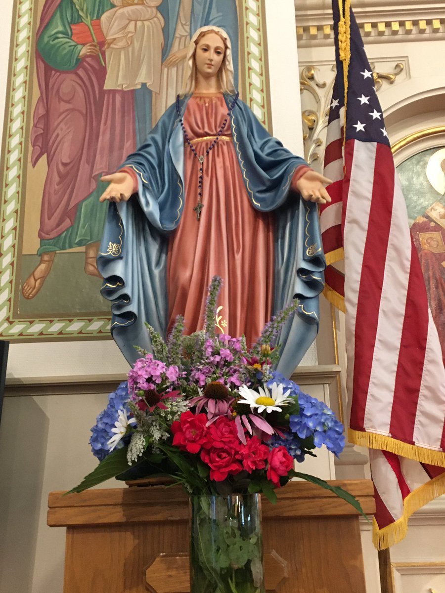 ForagingForever's tweet photo. Today is the Dormition of the Theotokos in the Eastern Rite. We traditionally bless flowers.
#EasternRite #GreekCatholic https://t.co/ErKmyqfAp6