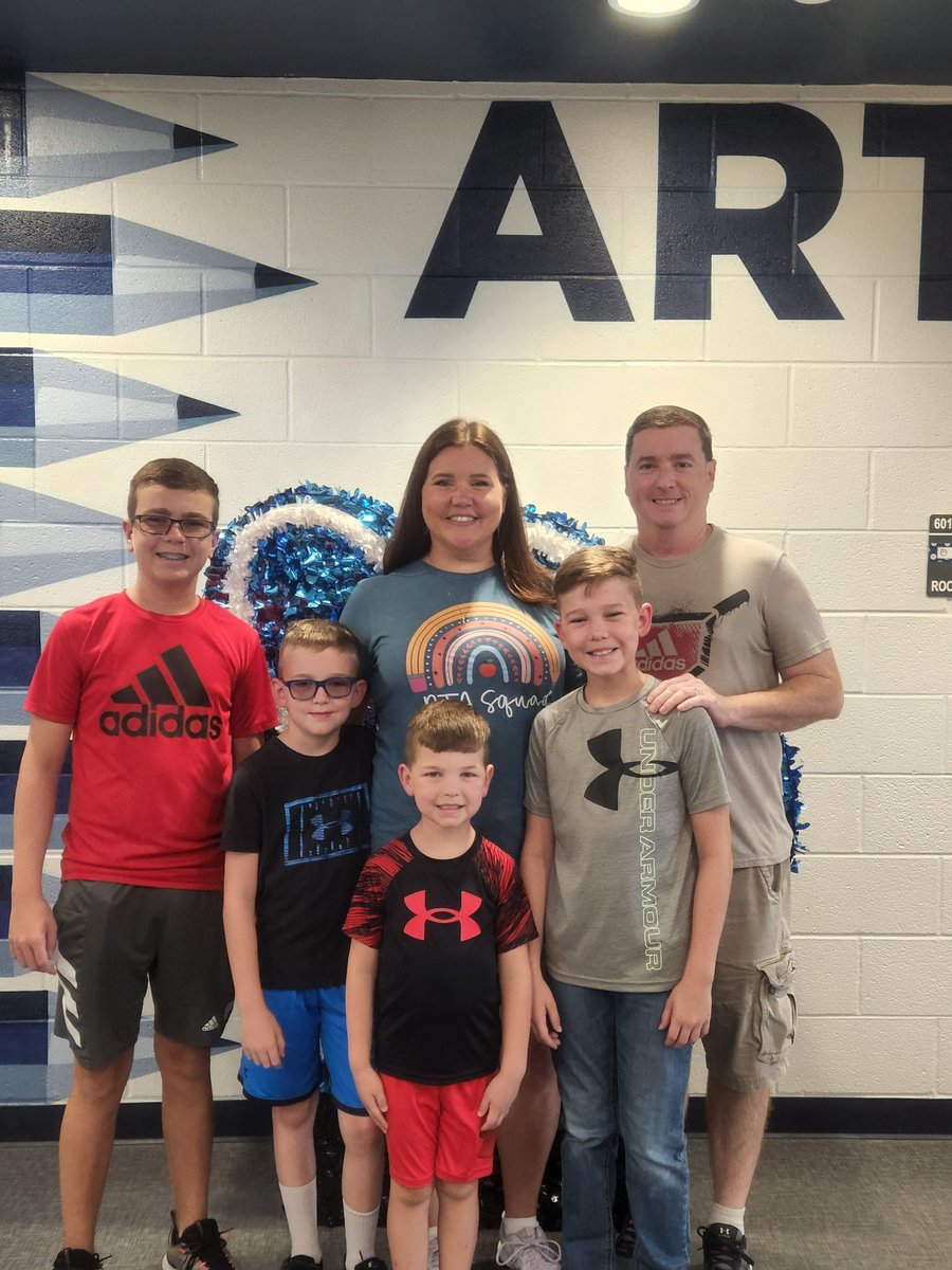 Meet the Teacher for Zach, Bradley and Clayton 💙🤍