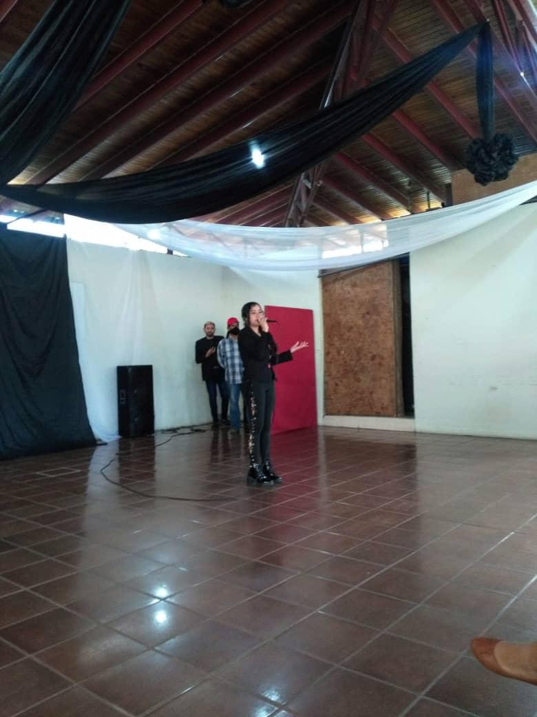 Orgullosos de nuestra estudiante de 5to año María de los Ángeles Rosales representara a Táchira en Caracas en la voz corazón llanero juvenil felicitaciones emocionados, hermosa voz miles de bendiciones @ZonaEducTachira @MPPEDUCACION <a href="/FreddyBernal/">Freddy Bernal</a> <a href="/Berzabethg1/">Berzabethgandicaoficial</a> <a href="/AndoBarrera/">pedropdb</a>