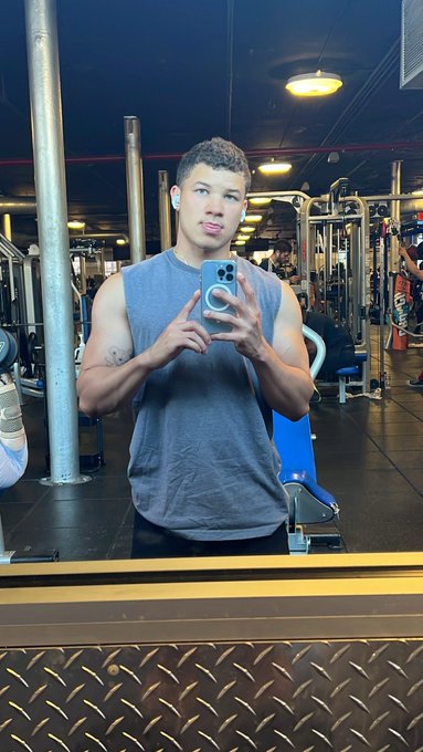 hi babes https://t.co/gugk3RVet3