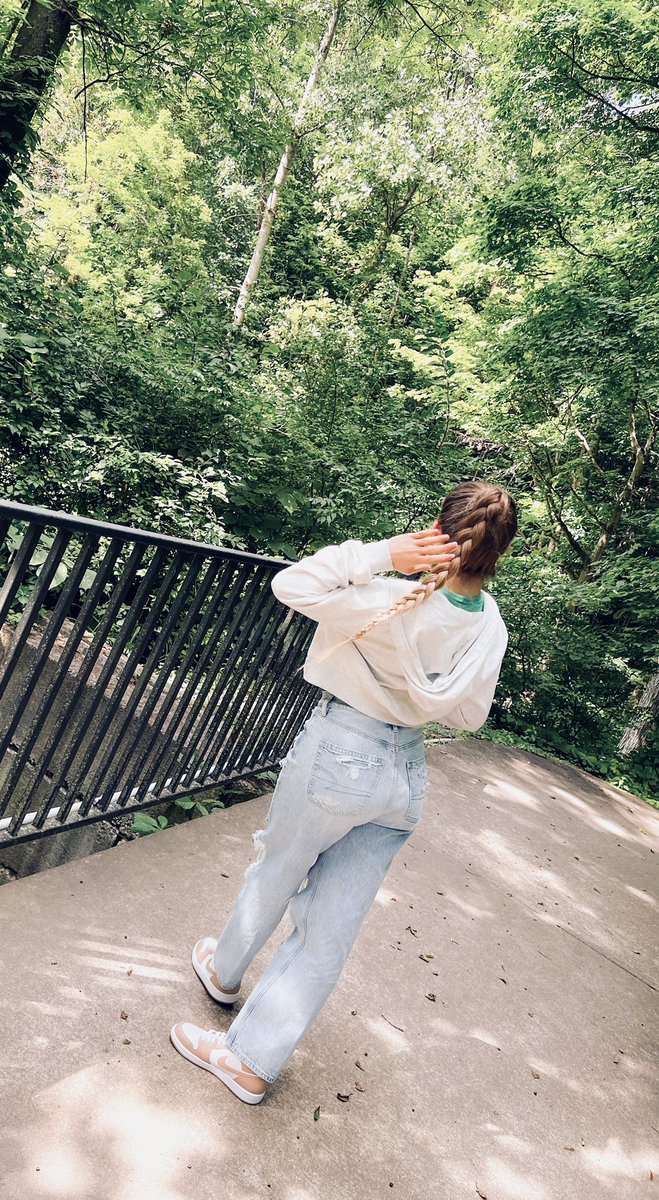 FloorRiley's tweet photo. h a p p y💚 https://t.co/3NTzwJu8td