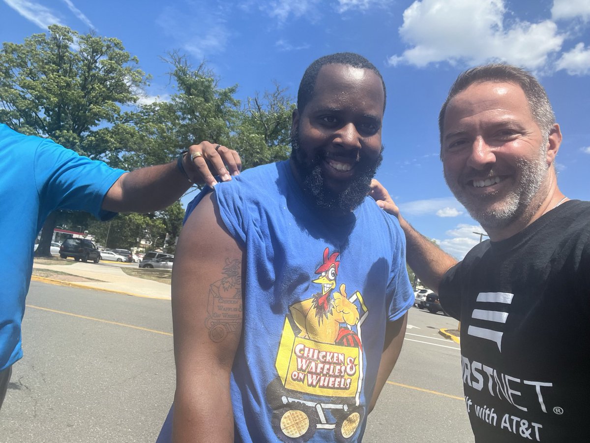Benjamin Marcello (@marcellobenny) on Twitter photo Mr Chicken N Waffles & AT&T appreciating VA Medical employees! <a href="/mrodriguez_bk/">Mari Rodriguez</a> <a href="/judy_cavalieri/">Judy Cavalieri</a> <a href="/OneNYNJ/">OneNYNJ</a> Mr Chicken N Waffles & AT&T appreciating VA Medical employees! <a href="/mrodriguez_bk/">Mari Rodriguez</a> <a href="/judy_cavalieri/">Judy Cavalieri</a> <a href="/OneNYNJ/">OneNYNJ</a>