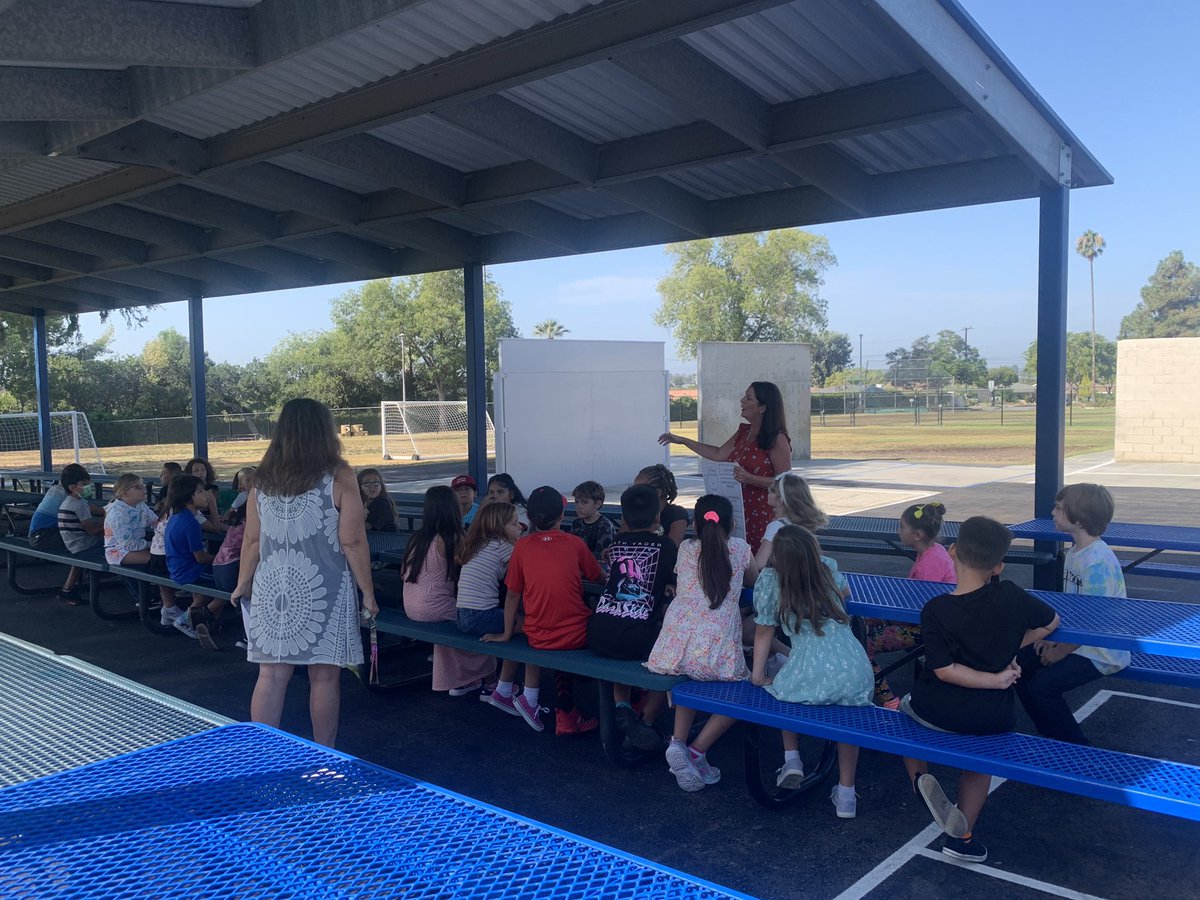 Fern Drive School tweet media