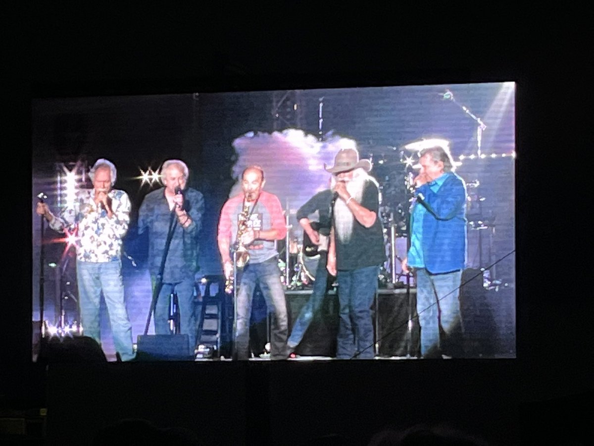 vbdoc12's tweet image. Oak Ridge Boys and Lee Greenwood doesn’t get any better than that. Wisconsin State Fair.