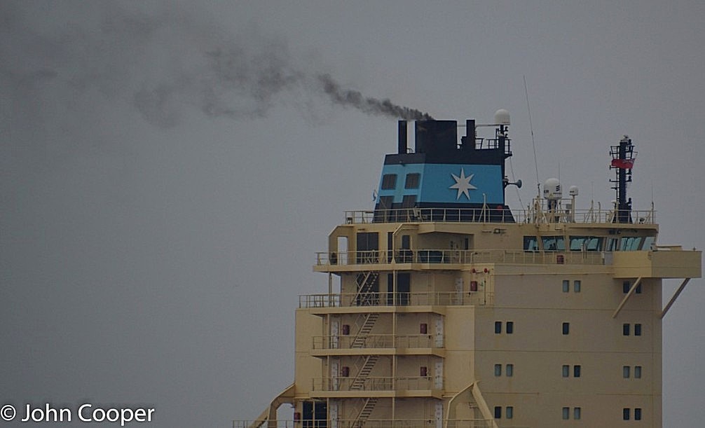 TheSuffolkMan's tweet photo. #Felixstowe #Shipping #Maersk https://t.co/DSWs6f1GIn