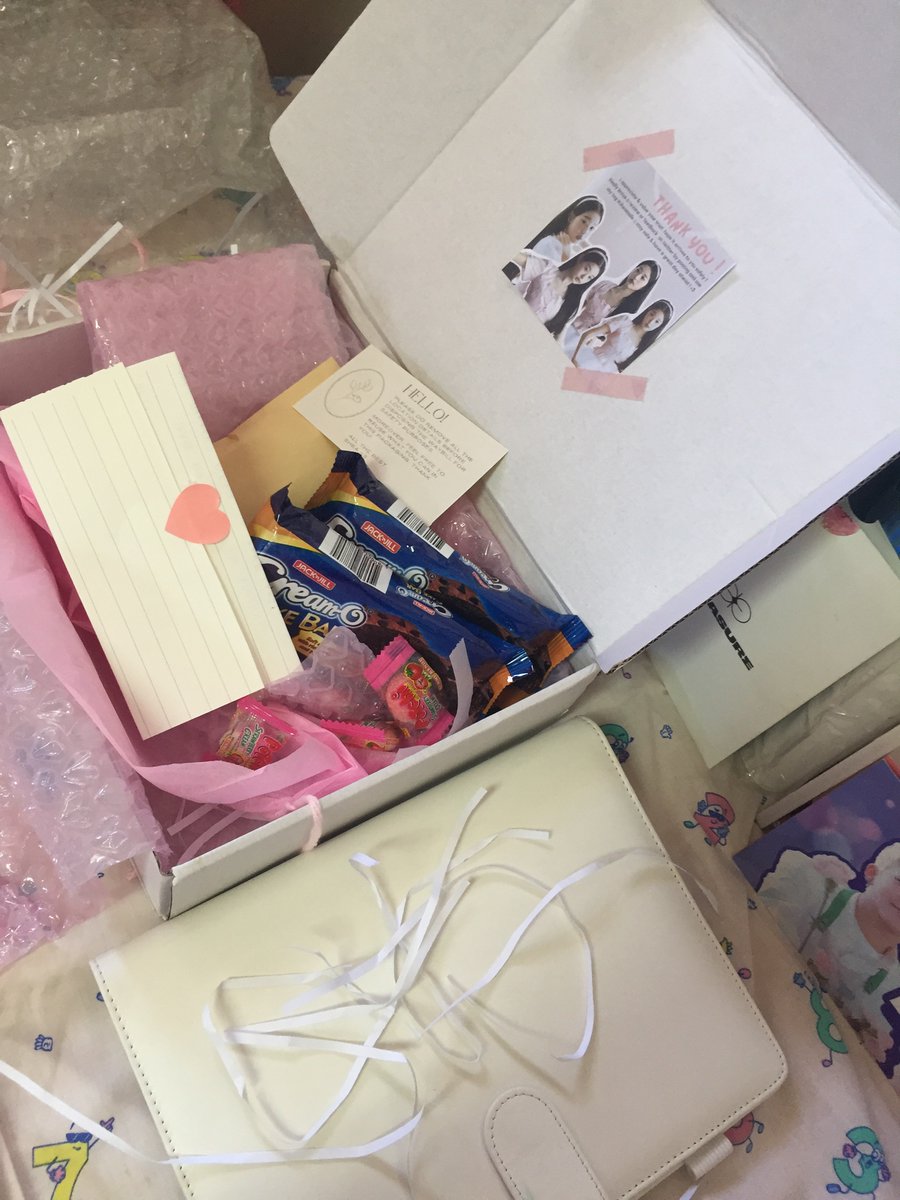 hawusahi's tweet photo. hi! @wysuals I received the item in good condition. Thank you so much for packing it well and thankyou also for the freebies. I'll take care of your binder po and stay safe always ^^
#sheamails https://t.co/VkfXdC1Hgk