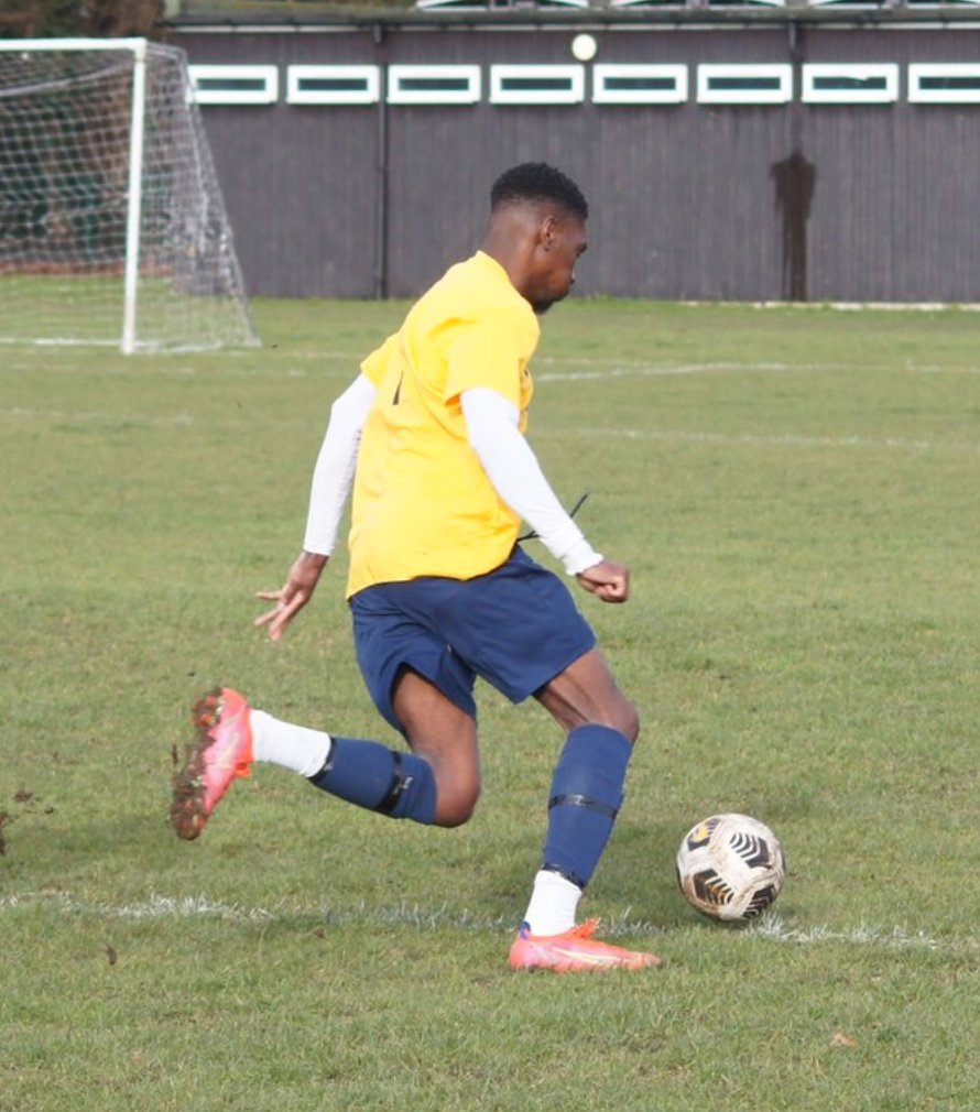 matchark_uk's tweet photo. #LOOKINGFORCLUB
➡️Name: Aaron Burke Morton @Snoopz_44
➡️Area: South London
➡️Position: ST, Both Wings
➡️Abilities: Pacey, Direct, Uses Both Feet

Looking for:
➡️Amateur Level
➡️Sundays

@PodcastSelk @WesfaBanterFC @SouthernSunday @findmeaplayer https://t.co/urnevCkl26