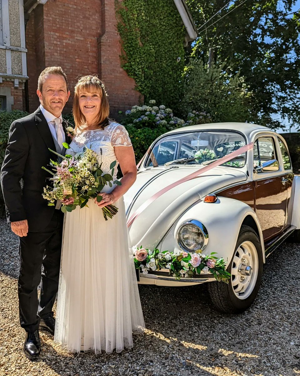 justmarriedvw's tweet image. 💕A big congratulations to our happy couple, Dan &amp;amp; Joanne who got married on Sunday 7th on this beautiful sunny day at The Old Vicarage . Thank you for having myself and Valerie be apart of your very special day. Best wishes for your future together. 💕