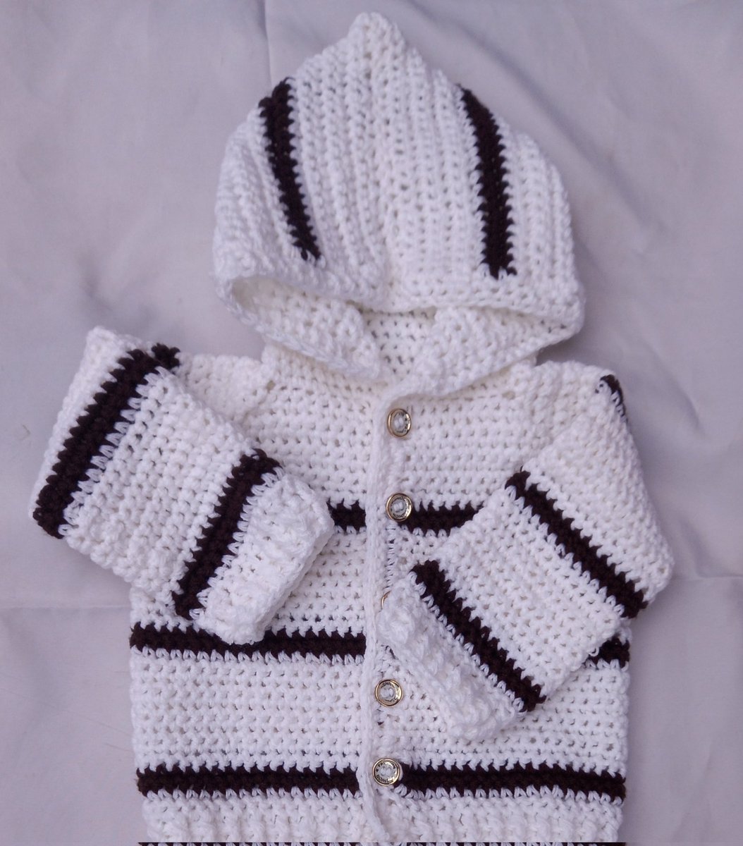 INiphy's tweet image. Hi twitter,
I made these cute outfits with my hands and a crochet hook 😁
#DLconversations fam, pls help me retweet and like as my customer may be on your TL

Price : 5k (0-6 months) 
I deliver nationwide 
I also make nice cardigans for adults, my dm is open for negotiations 😀