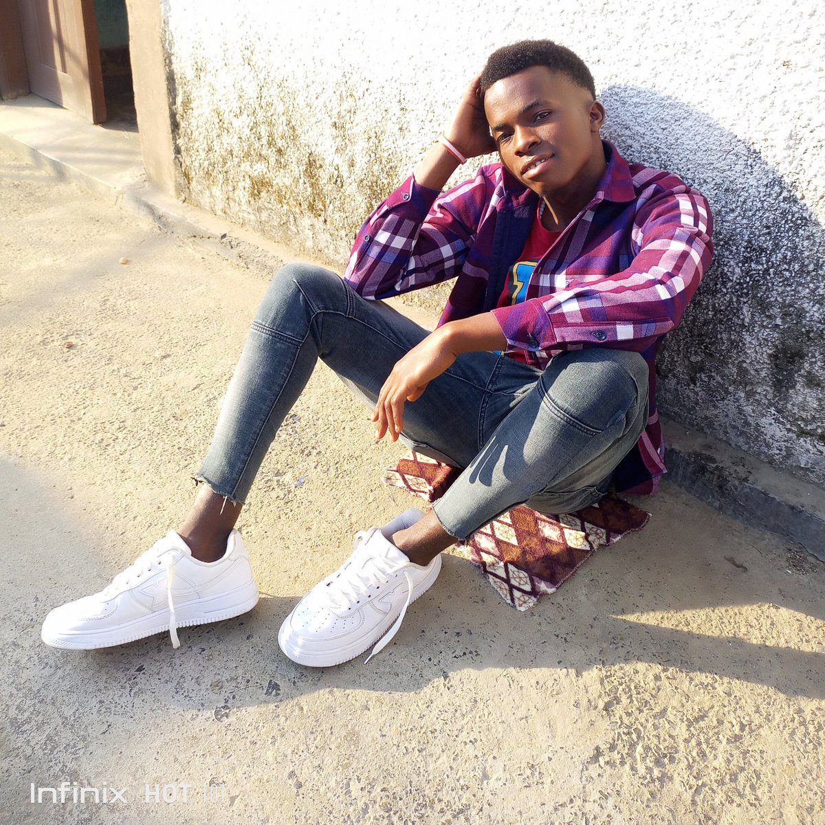 Adrofu_B's tweet photo. #AdrofuTz. https://t.co/l5rFUvDlef