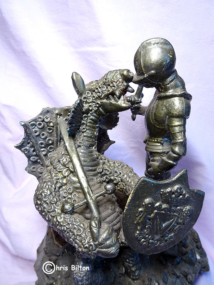 ChrisBilton3's tweet photo. #knight #dragon #confrontation #badbreath #sculpture #mixedmedia #expressionism #southyorkshire #internationalart #sculpturestudio #shedwork #artisticsoul #artisticliving #sharingart #artforinteriors #fineart #artanddesign #yorkshireartist #chrisbiltonart https://t.co/WlAvpav1CV