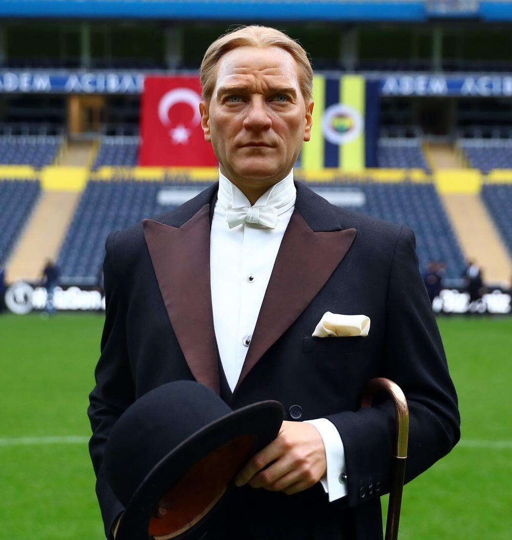 #FenerinPaşasıVAR demişler doğrudur!

O da Fenerbahçeli Mustafa Kemal Paşa ♾🖤