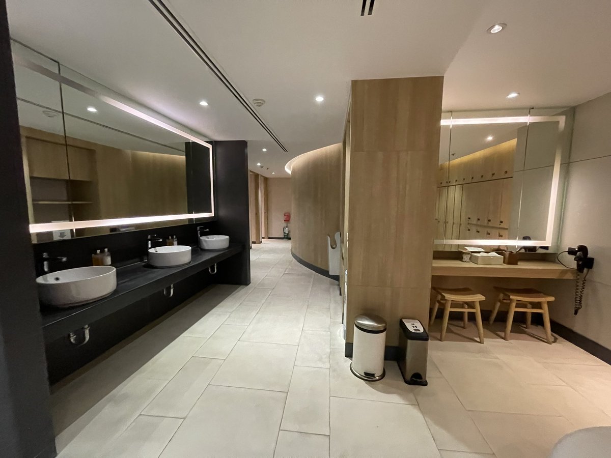 แนะออนเซ็นโรงแรมฟอร์จูนพระราม9 ชั้น 12 
ครั้งละ 550 บาท ได้ทั้งออนเซนฟิตเนส สระว่ายน้ำ มีบ่อ แช่ 1 บ่อ บรรยากาศดี 
เป็นส่วนตัวสงบเงียบ