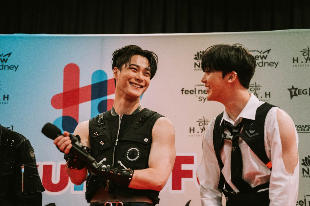 #MOONBIN mate I think you've captured the hearts of all Aussie Kpop fans!
Cheers
#ASTRO #AROHA #HallyuPopFestsydney #HallyuPopFest2022 #kpop 
📷 <a href="/jaywennington/">Jay Wennington</a> 

#andytrieushow