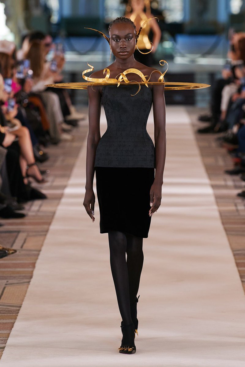 If the 2023 Met Gala is actually space-themed, I demand to see some  Schiaparelli Couture