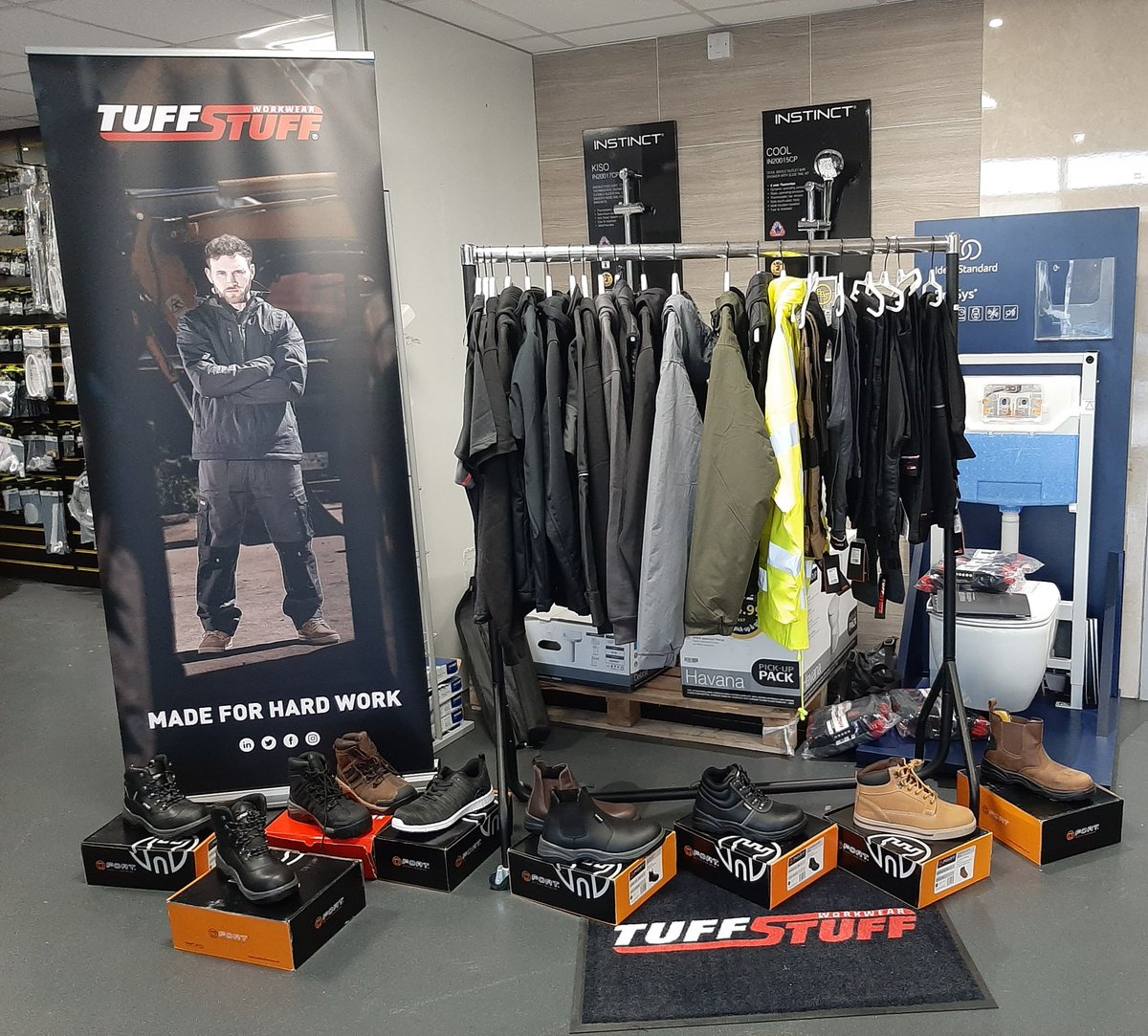 md_tuffstuff's tweet photo. @TuffStuff_UK all set up and ready to show the customers at BBS Plumbing Ashton our #madeforhardwork workwear and footwear #plumbers #workwear #Bristol https://t.co/Y7CuVD8CzS