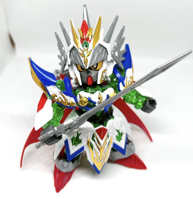 初めてガンプラ作りました(*///ω///*)ちょっと大変だったけど楽しかった!ナイトストライクガンダムかっこいい! 