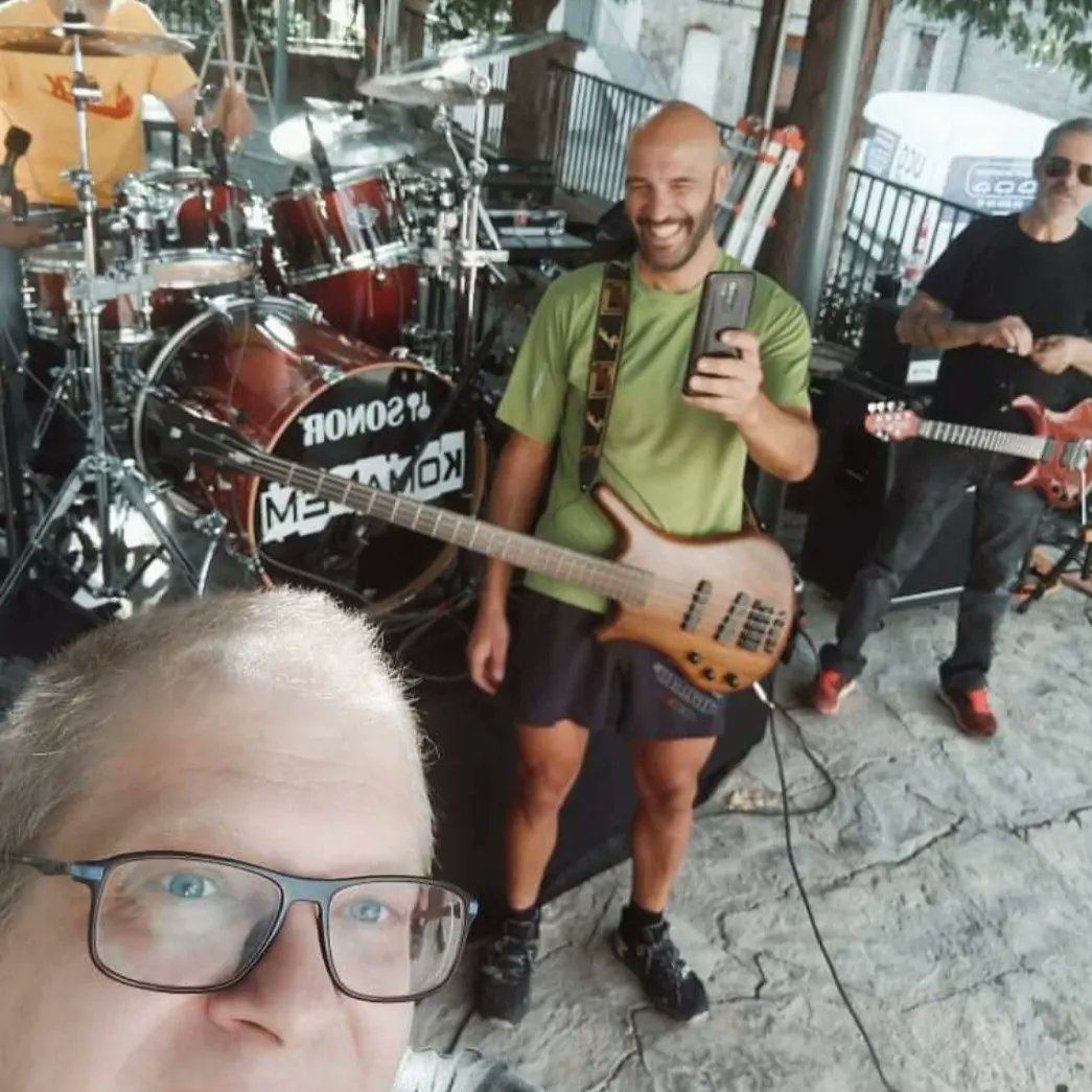 KOMANEM (@komanemm) on Twitter photo 