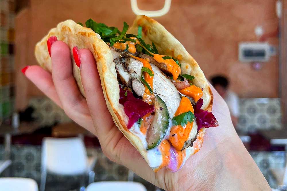 The <a href="/EatLeBab/">Le Bab</a> stall coming to <a href="/oldspitalfields/">Old Spitalfields</a> will serve up chicken shish plus a street food special of loaded pork ribeye fries hot-dinners.com/2022081611679/…