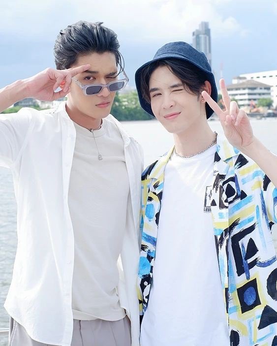 nutchamoo's tweet image. ไม่ว่าจะเกิดอะไรขึ้นหันมามองทางนี้ยังมีพวกเราเป็นกำลังใจให้เสมอ 
“รักพวกแกนะ”🫶🏻🤍🖤
 #GoodPlumNetJames #JamesSu #netsiraphop