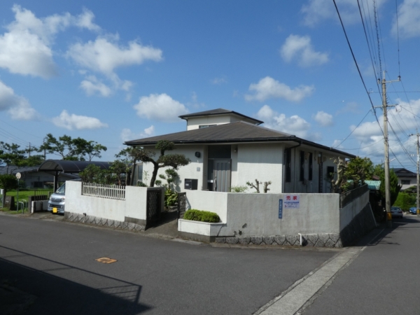 FBxDFqJuR1Y4FyH's tweet photo. 鹿児島市牟礼岡3丁目【売家】 木造2階建6LDK角地680万円…
#牟礼岡3丁目 #木造2階建 #6LDK
https://t.co/mRdgcCGXwn https://t.co/AsiIaf7WZV