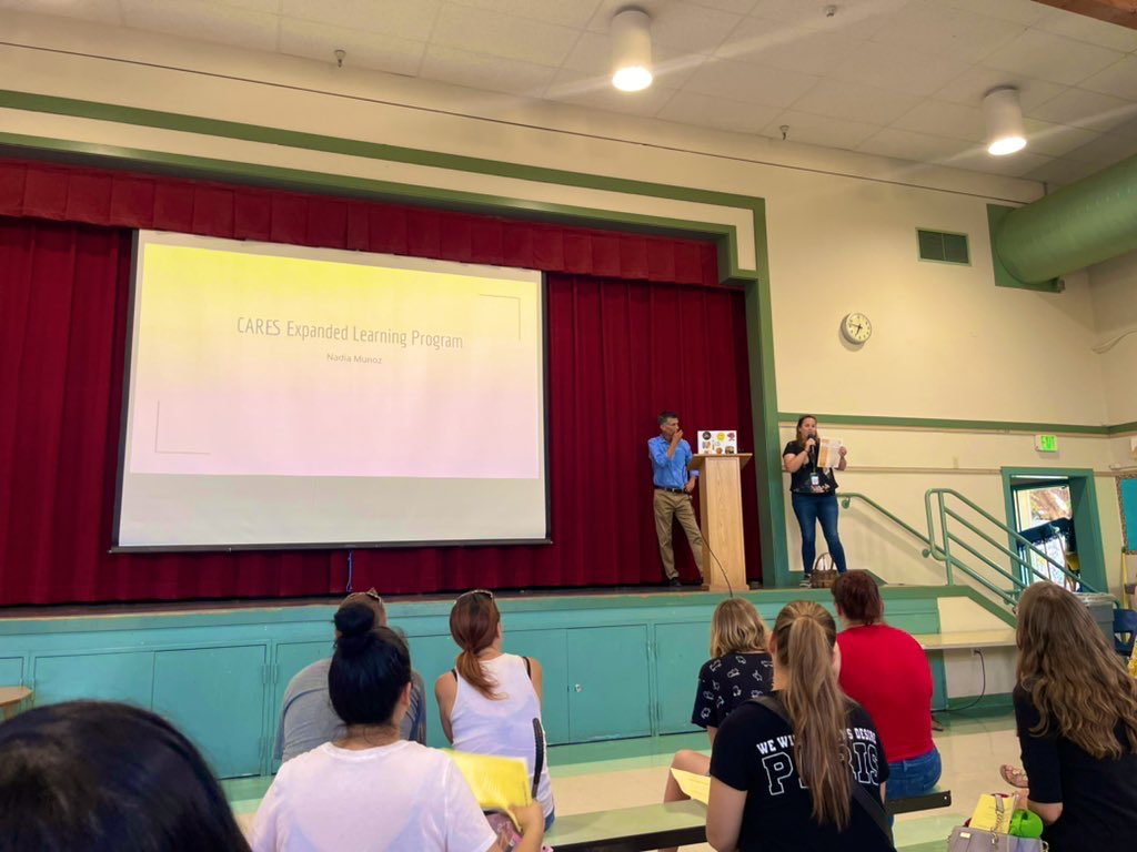 MrJeremy_CARES's tweet photo. Thank you @WoodsideEL families for connecting with our #CARESTeam @Woodside_Cares @NicoleCARESASP durning Back to School night. It was great meeting many of you and learning about your school community @MtDiabloUSD https://t.co/mf9C5eeyly